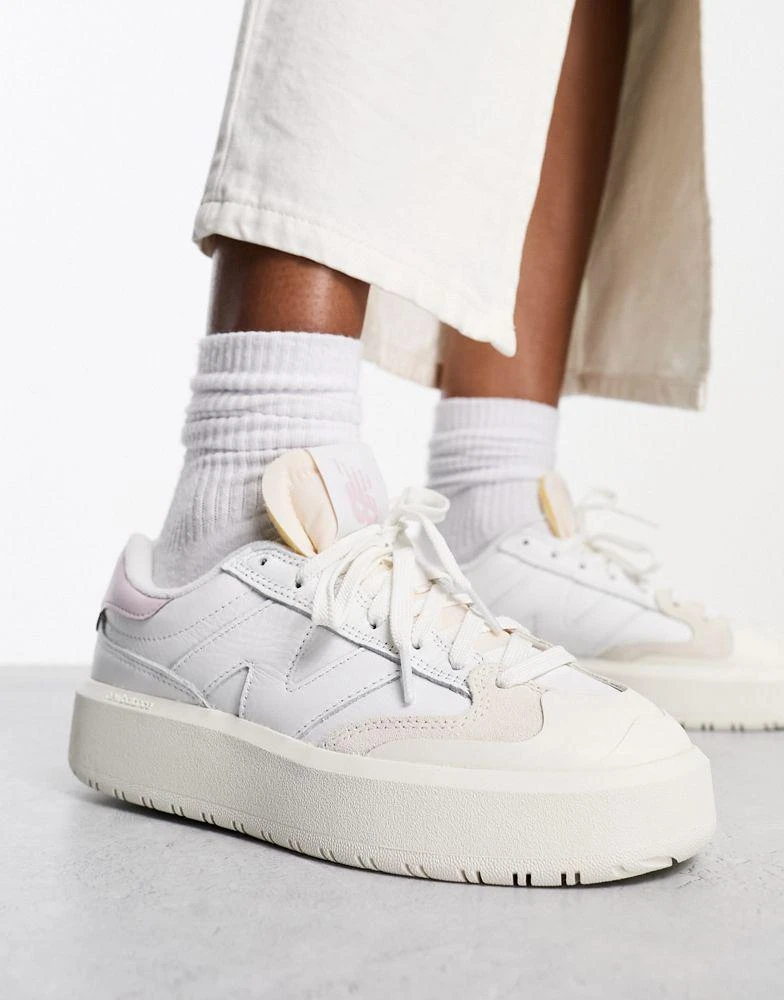 New Balance New Balance CT302 sneakers in white & pink - WHITE 1