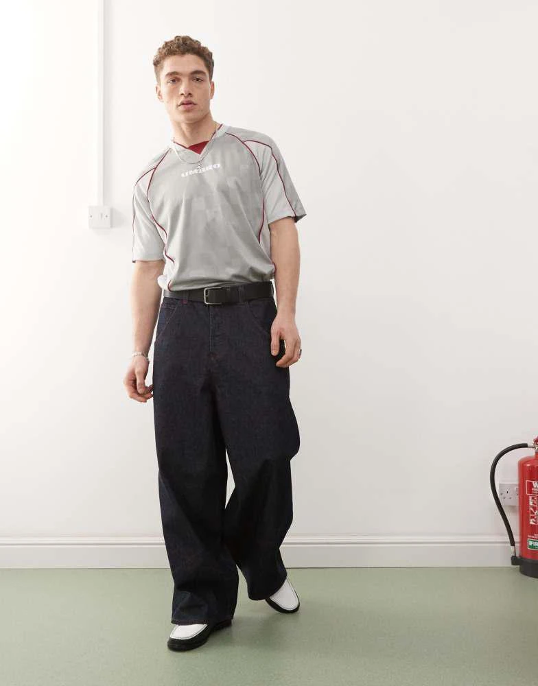 Umbro Umbro panelled jersey t-shirt in silver 2