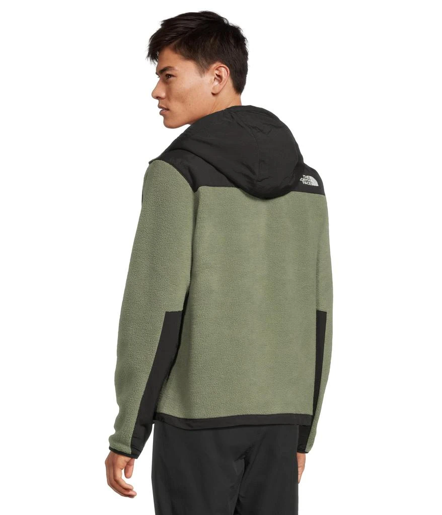 The North Face Retro Denali Hoodie 3