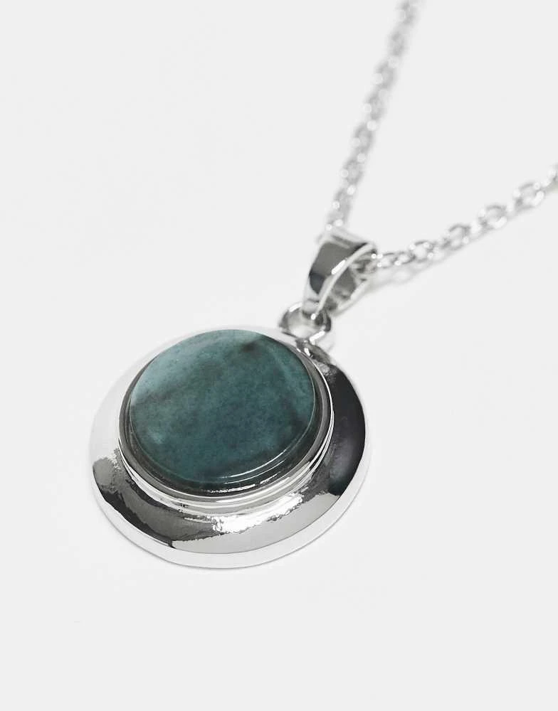 Reclaimed Vintage Reclaimed Vintage unisex chain necklace with pendant in silver 3