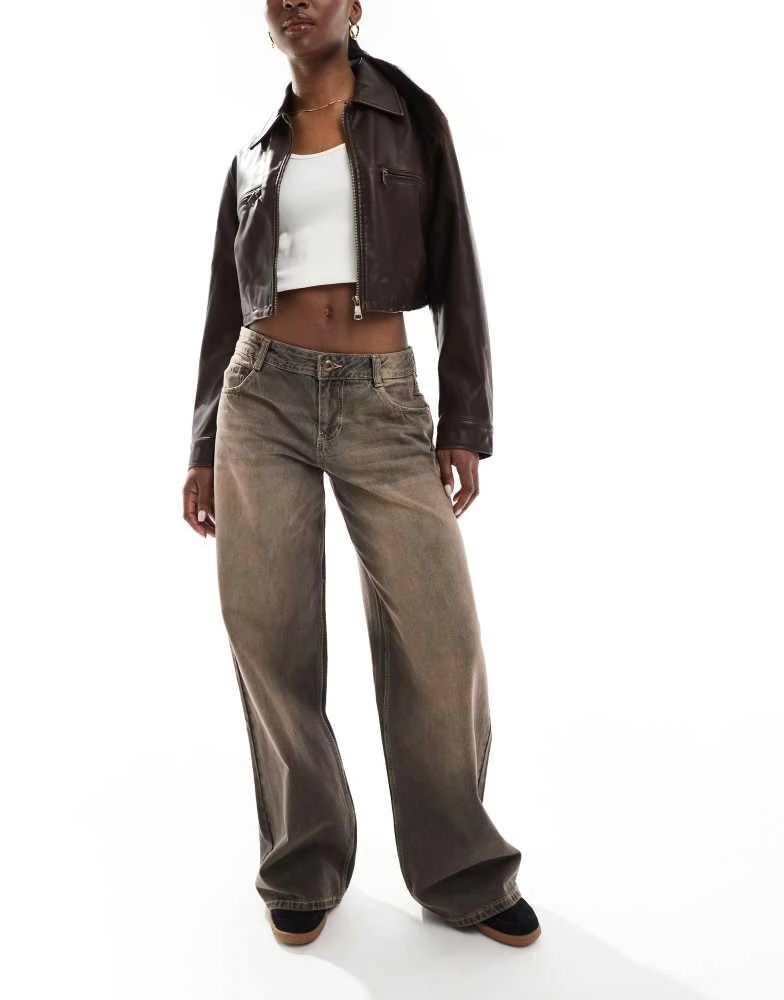Bershka Bershka baggy wide leg jeans in washed brown 1
