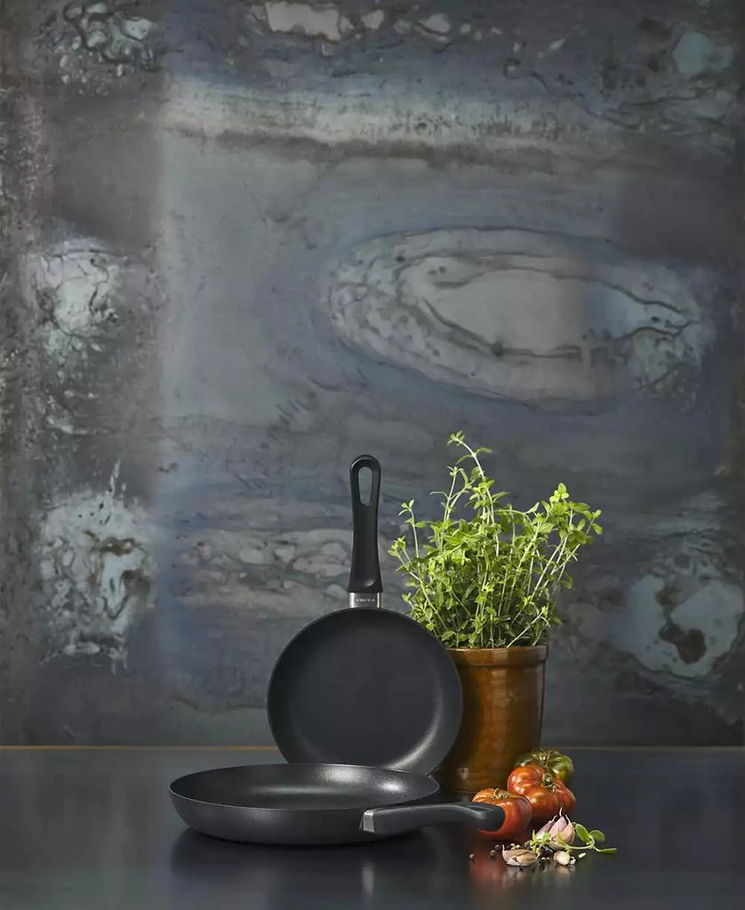 Scanpan Classic Plus Stratanium+ Nonstick 2-Pc. Frypan (8" and 10.25"), Black 4