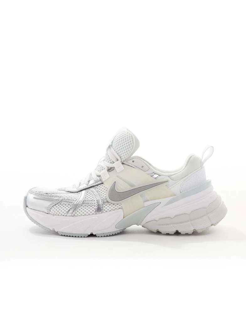 NIKE Nike V2K Run trainers in white and silver 2