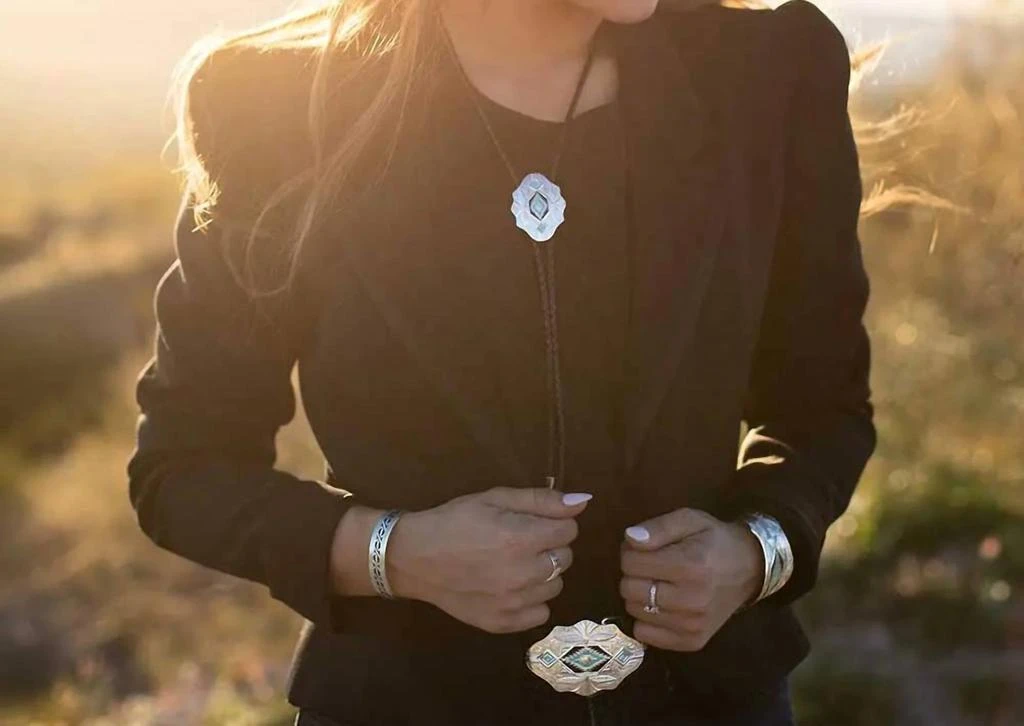 Montana Silversmiths Montana Silversmiths - Southwest Skies Scalloped Bolo Tie 4