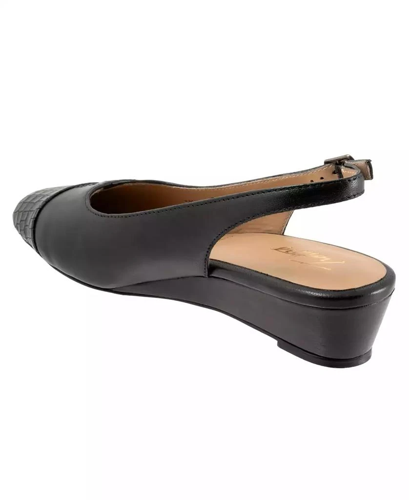 Trotters Dea Wedge Pump 3