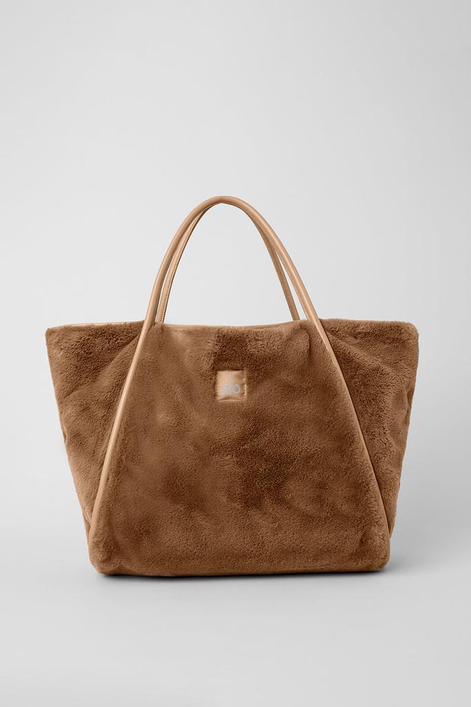 Alo Yoga Faux Fur Tote Bag - Toasted Almond