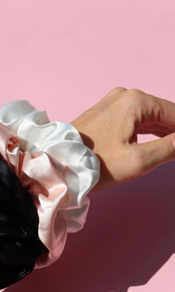 SLEEK
E HAIR Satin Scrunchies - No Loose Ends (Set of 3) 2