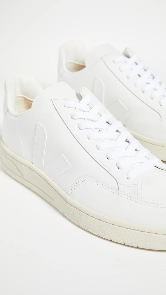 Veja V-12 Sneakers 3