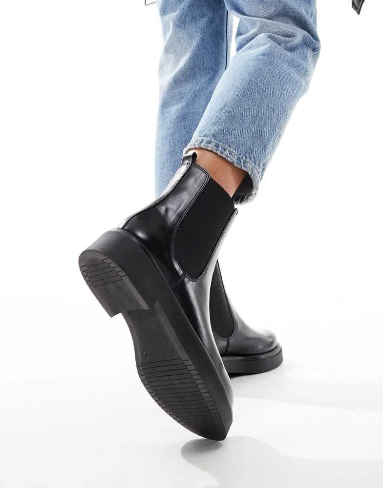 Schuh schuh Camille ankle boots in black leather 3