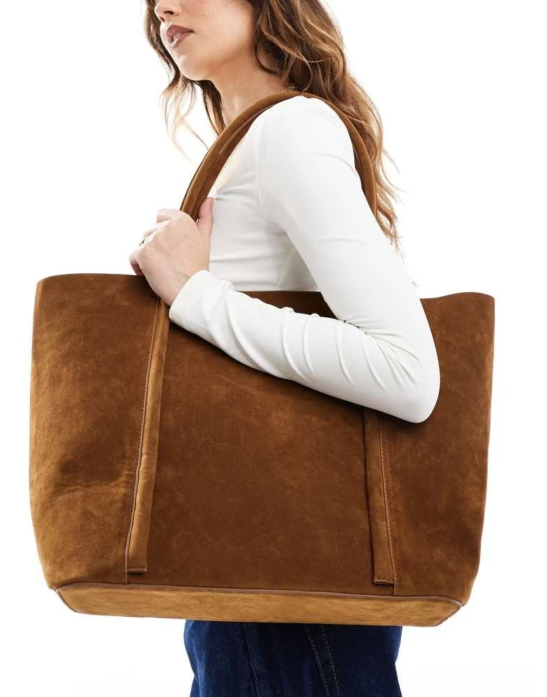 Glamorous Glamorous large faux suede tote bag in tan 1