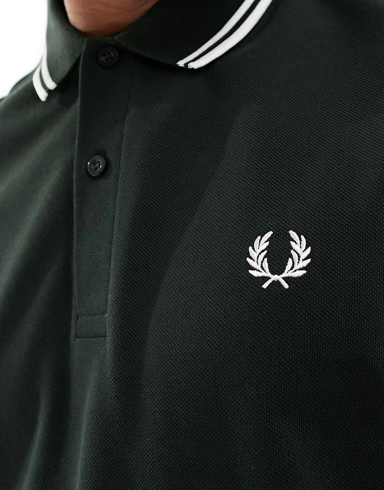 Fred Perry Fred Perry twin tipped logo polo in green 3