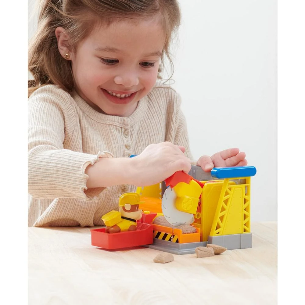Rubble & Crew Rubble's Workshop Playset, Construction Toys with Kinetic Build-It Sand Rubble Action Figure 5
