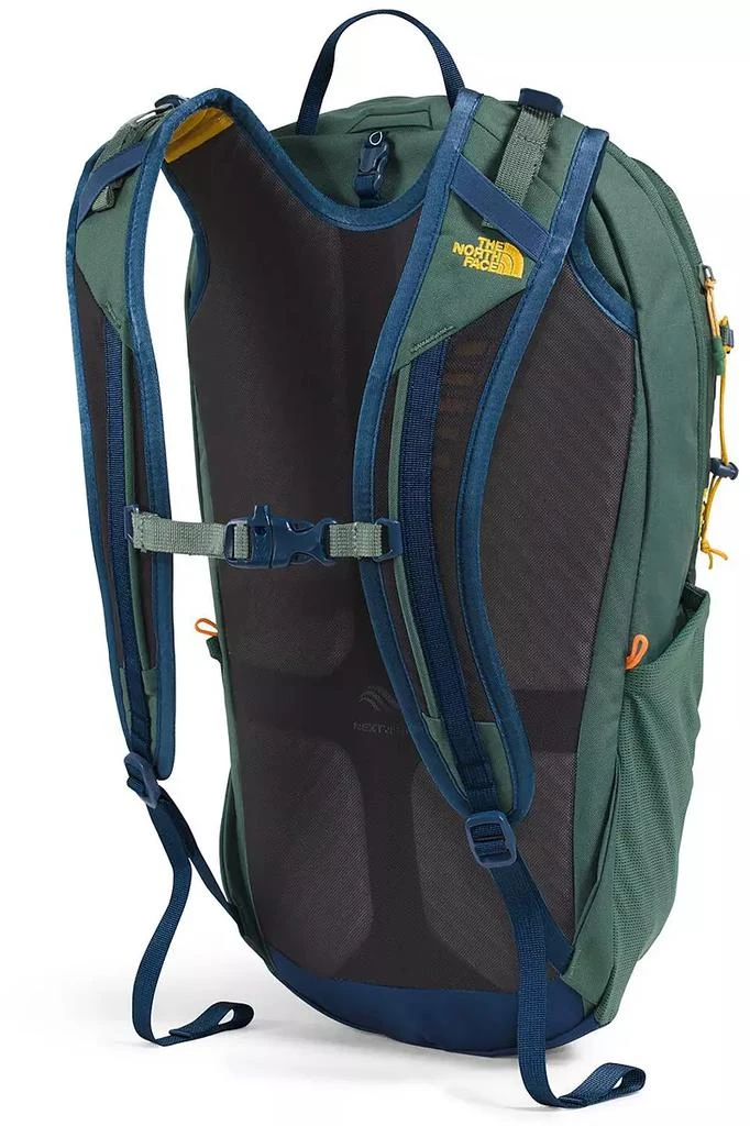 The North Face The North Face Basin 18 Daypack 3