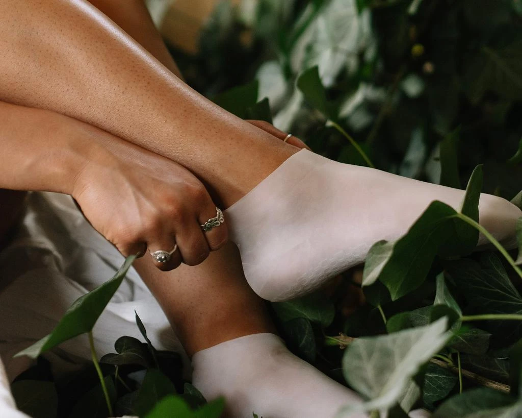 Camille Beckman Gel Spa Socks 5