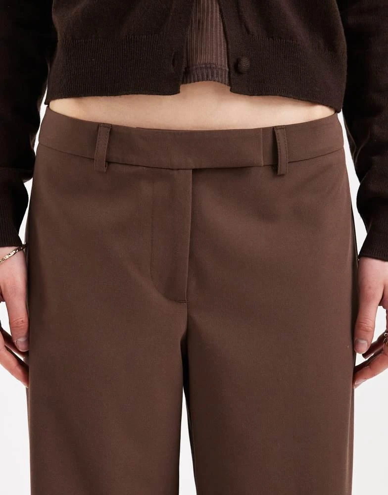 ASOS ASOS DESIGN low rise 90
s tailored trouser in 3