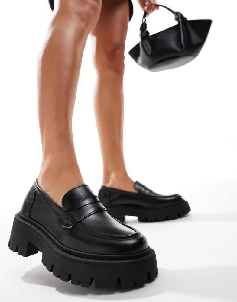 Schuh schuh Lennox chunky loafers in black leather 1
