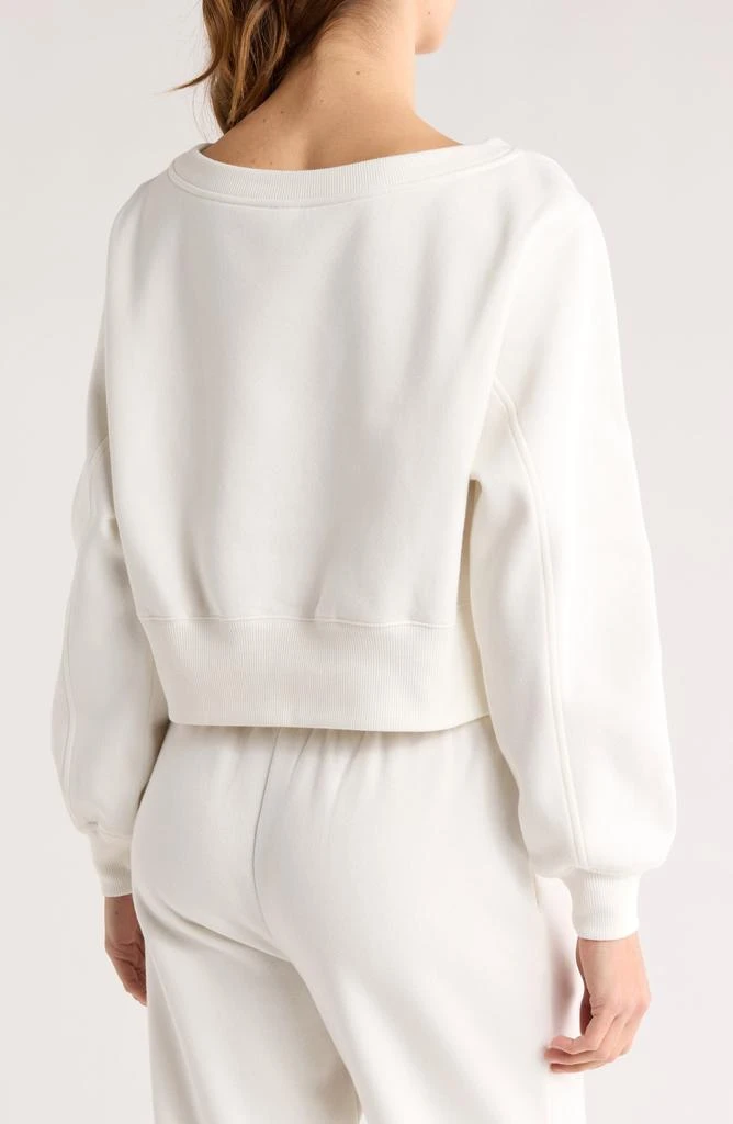 Abound V-Neck Crop Sweatshirt 2