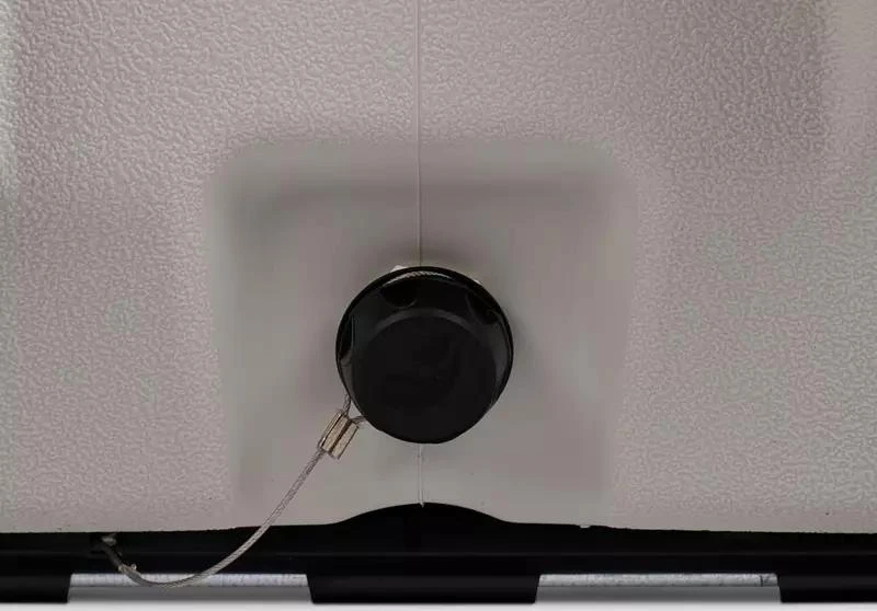 Igloo Igloo 70 Qt. Trailmate Roller Cooler 10