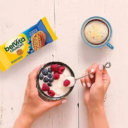 belVita belVita Blueberry Breakfast Biscuits, 4 biscuits per pack, 25 pk. 5