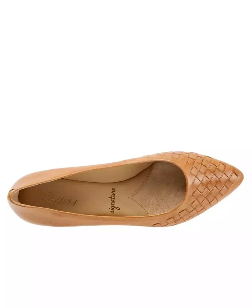 Trotters Estee Woven Flat 6