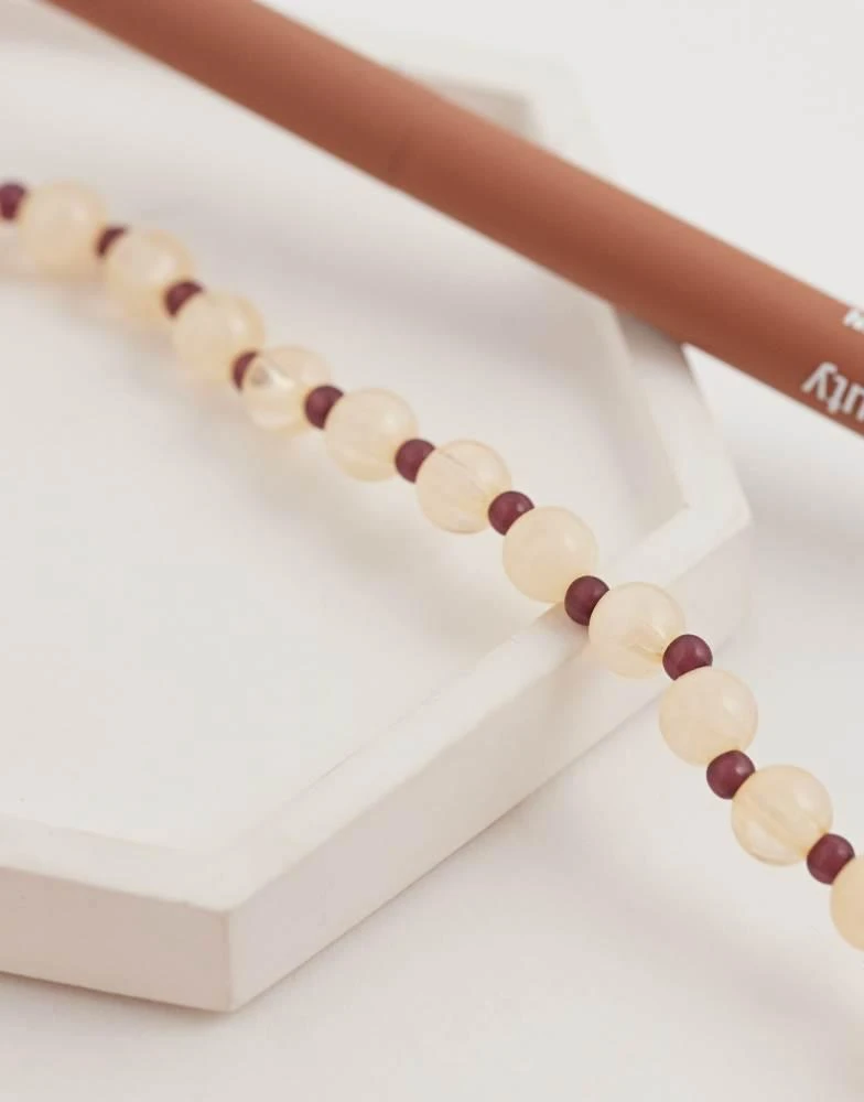 ONLY ONLY beaded necklace in chocolate and cream 2