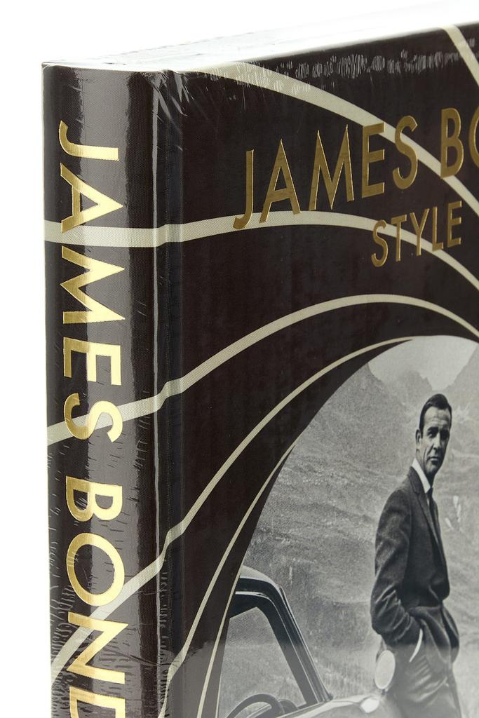 Assouline James Bond Style