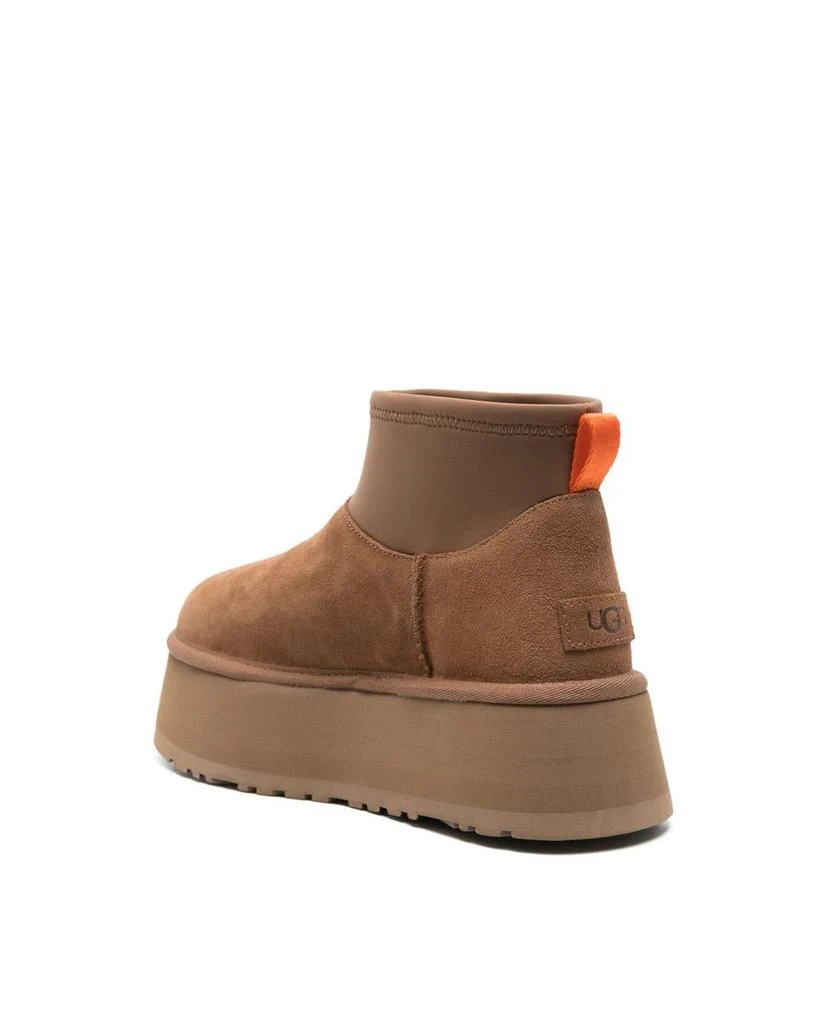 UGG UGG Ankle Boot 3