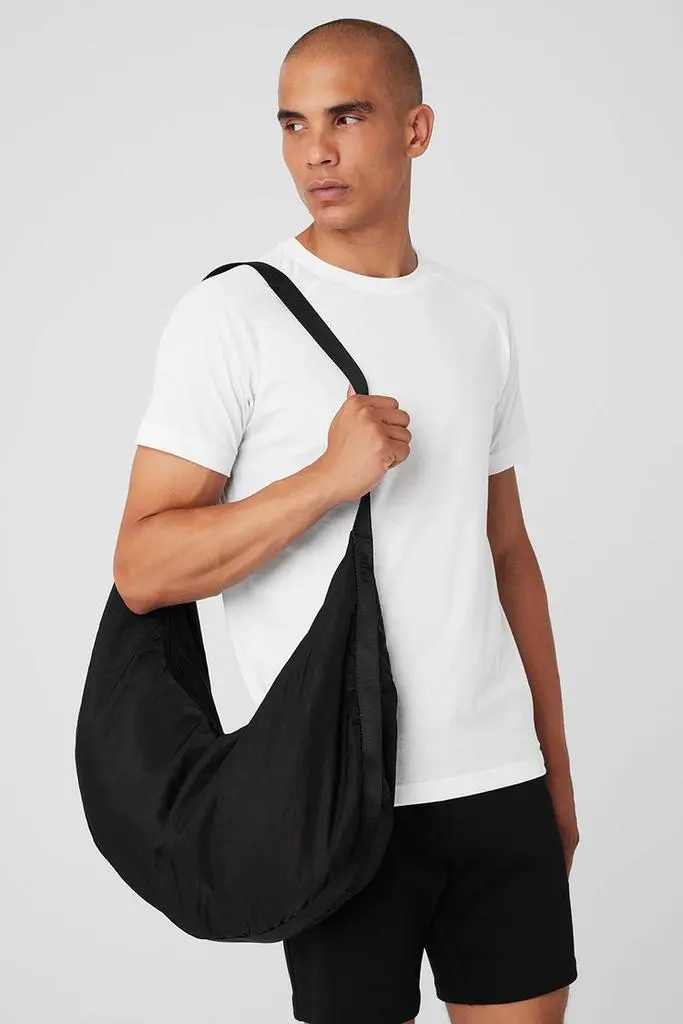 Alo Om The Go Gym Sling Bag - Black - Tote Bags - Free Shipping -  BeyondStyle