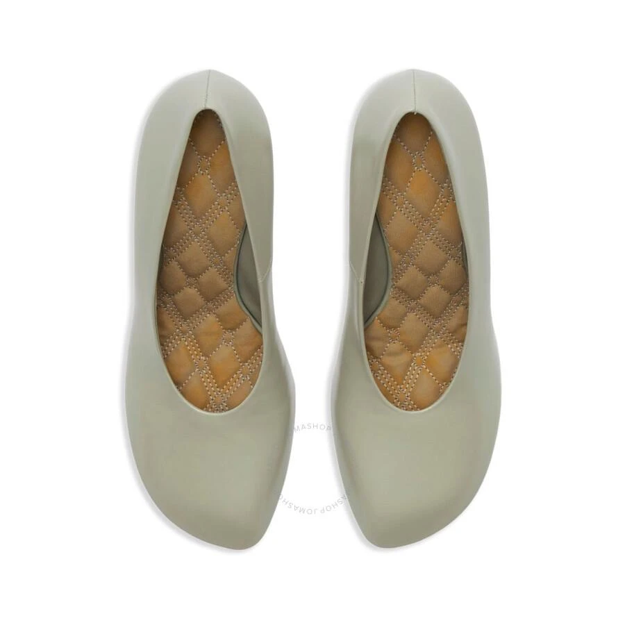 Burberry 85mm Slip-On Leather Pumps 2
