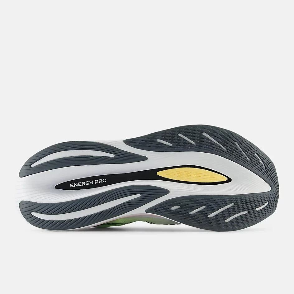 New Balance FuelCell SuperComp Trainer v2 5
