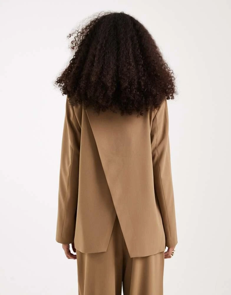 VERO MODA Vero Moda loose fit open back detail blazer mix 
match co-ord in beige 4