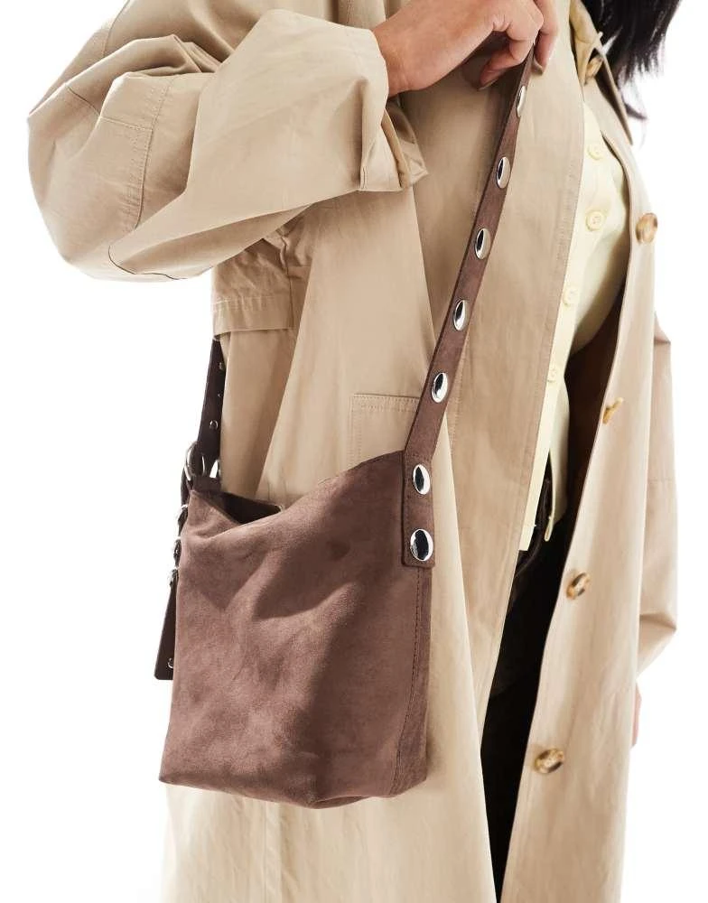 Stradivarius Stradivarius stud detail shoulder bag in brown 3