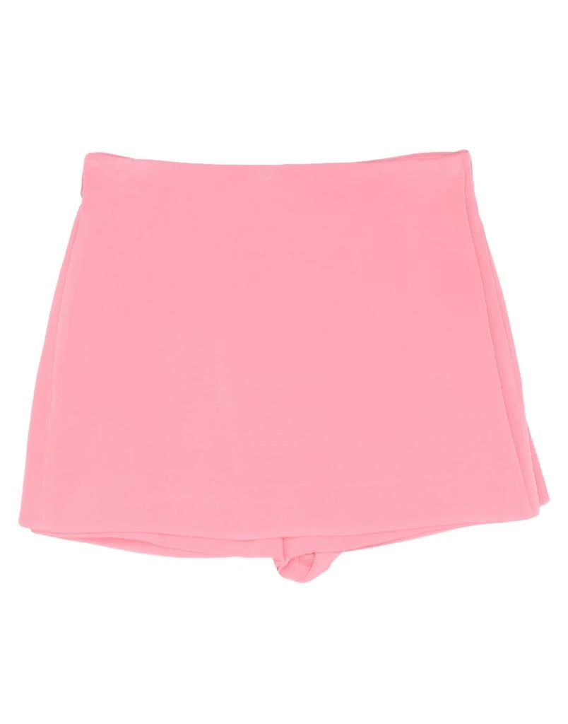 Valentino Shorts 
Bermuda