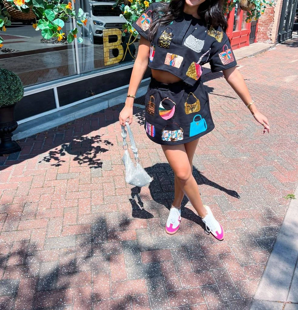 QUEEN OF SPARKLES Queen Of Sparkles - Queen Of Purses Top 6