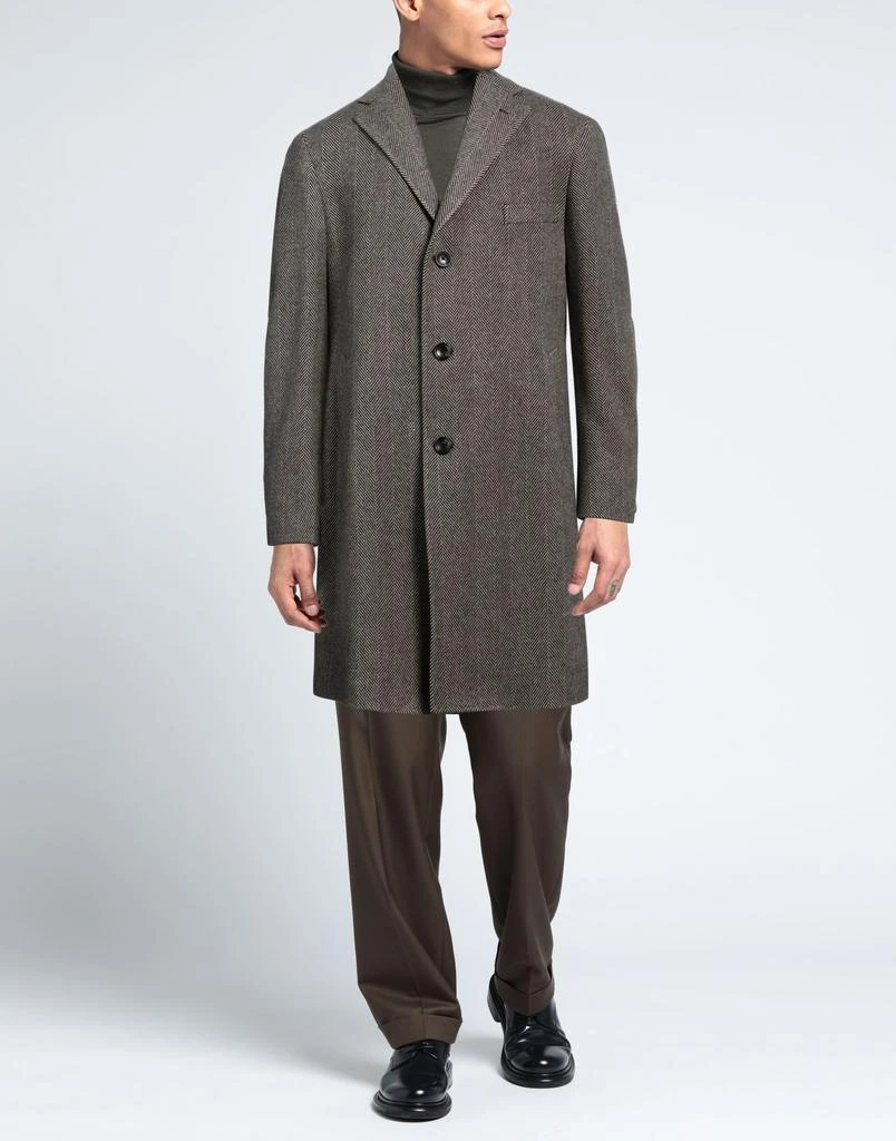 TAGLIATORE Coat 2