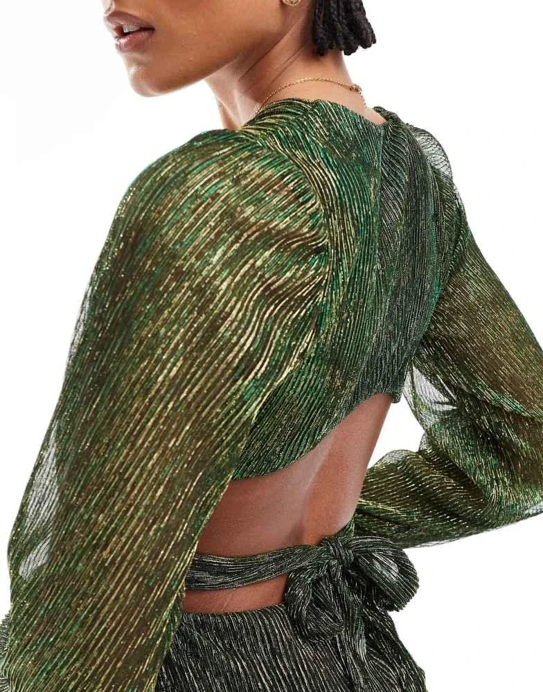 TFNC Tall TFNC Tall pleated shimmer maxi dress in emerald green 4