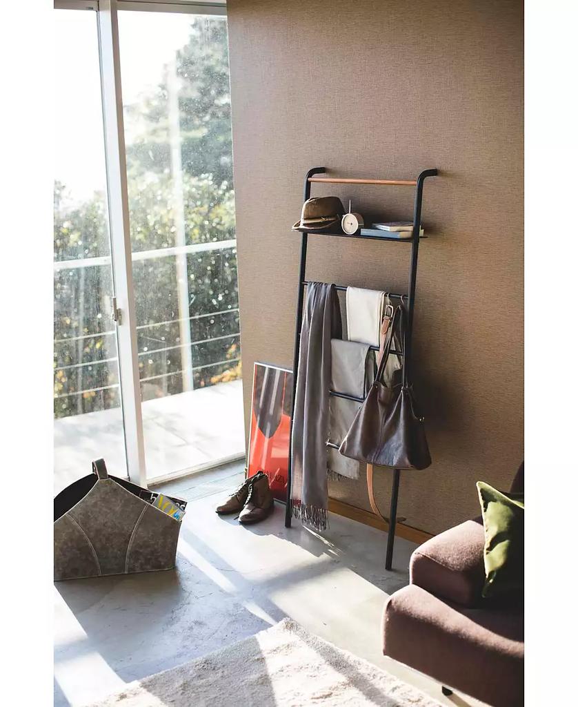 Yamazaki Tower Leaning Ladder With Shelf