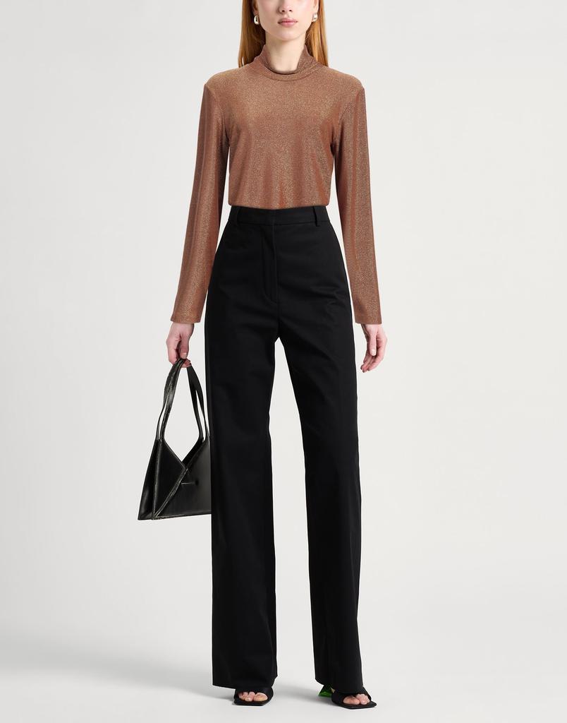 CALIBAN Turtleneck