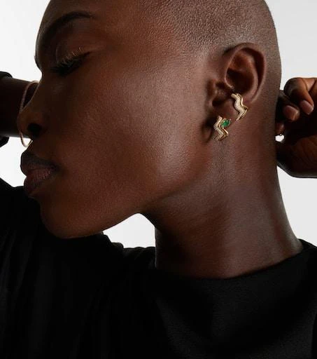 Shay Jewelry 18kt gold (750/1000) ear cuff with diamonds 2