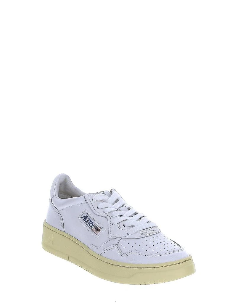 Autry Medalist Low Sneakers 2