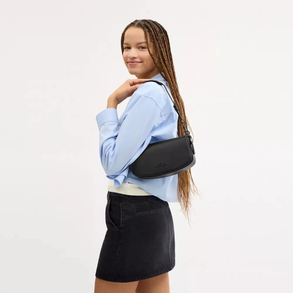 Coach Andrea Shoulder Bag 2