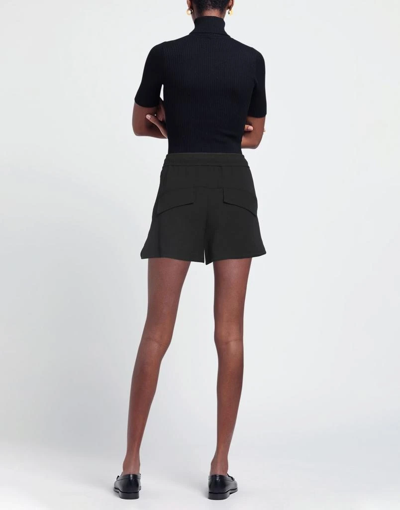 Low Classic Shorts & Bermuda 3