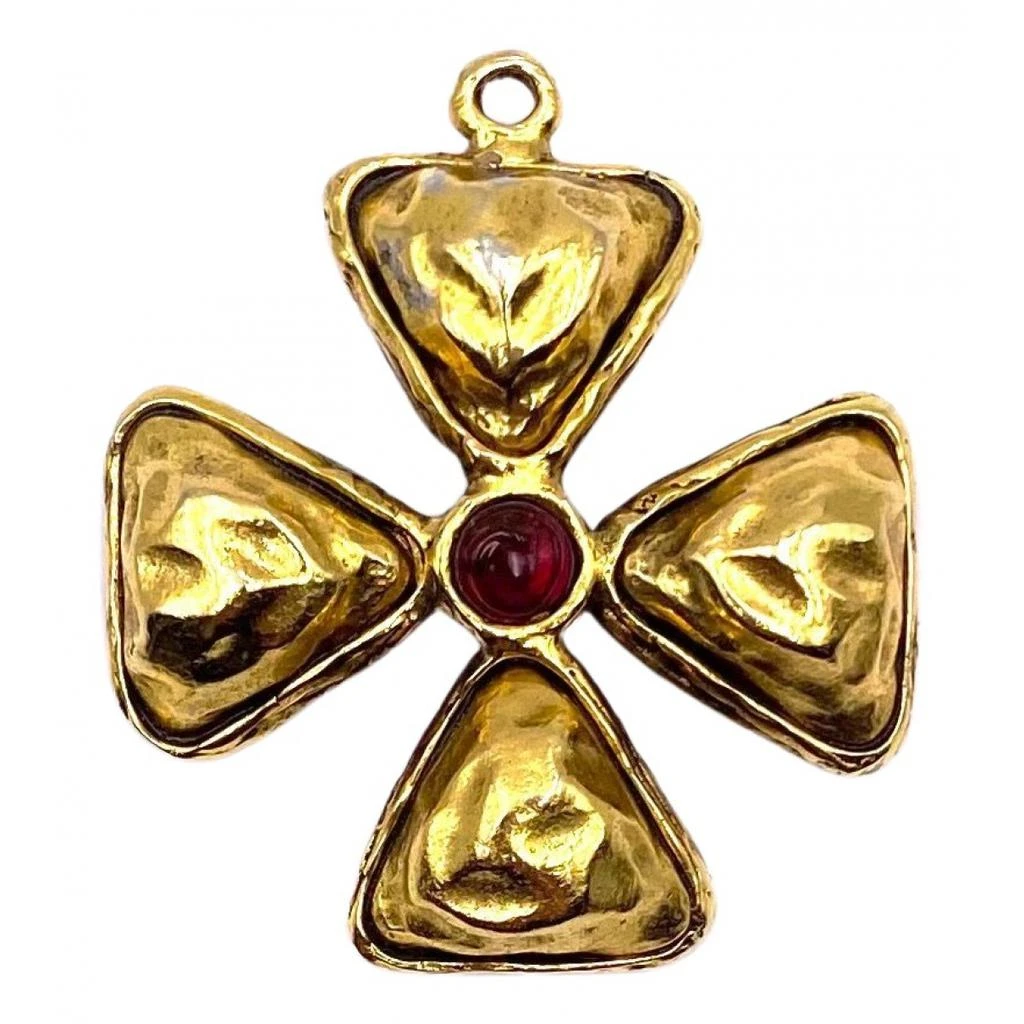 Chanel Chanel Pendant 1