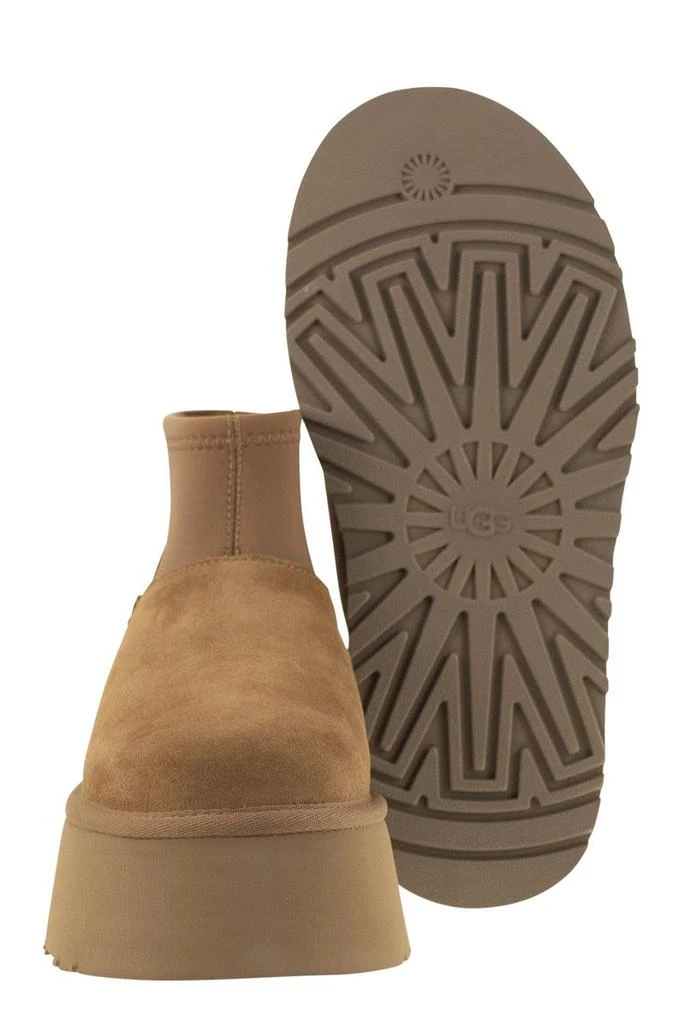 UGG CLASSIC MINI DIPPER BOOTS 5