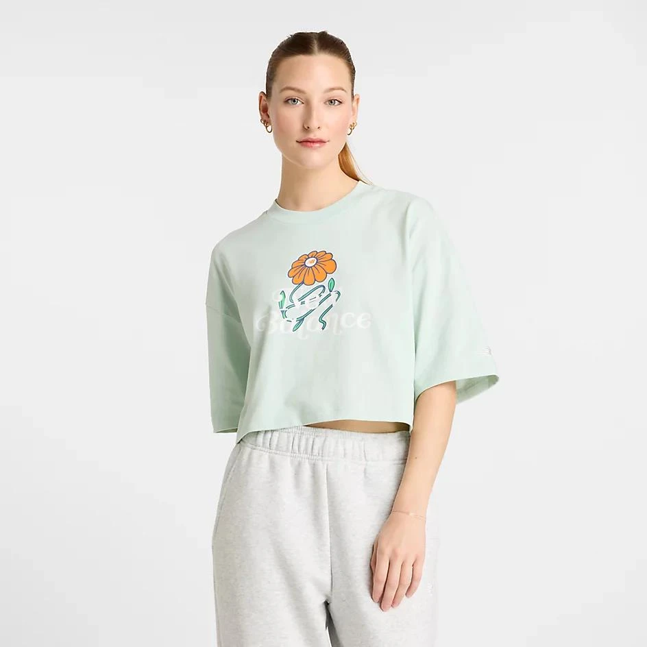 New Balance Athletics Flower Cropped T-Shirt 1