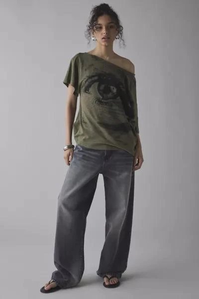 BDG BDG Courtney Eye Graphic Off-The-Shoulder Oversized Tee 2