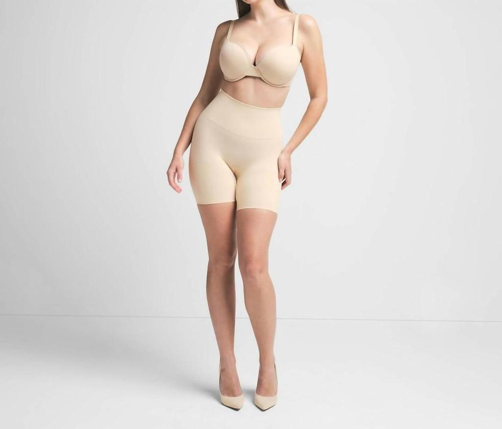 SKIMS Skims - Butt Enhancing Shapewear Short