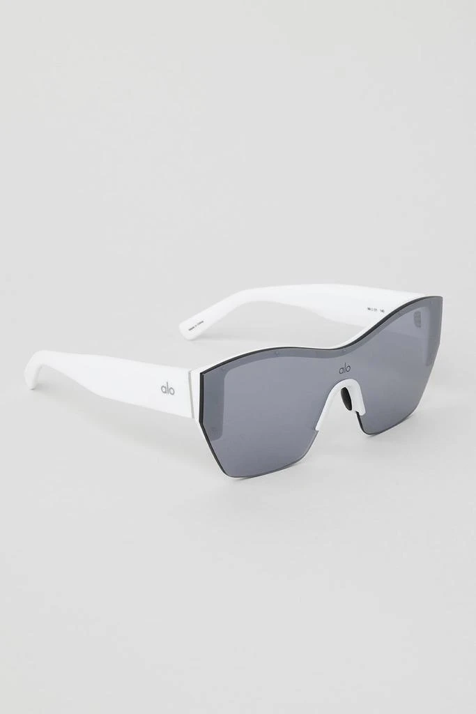 Alo Stunner Sunglasses - Gunmetal/White 2