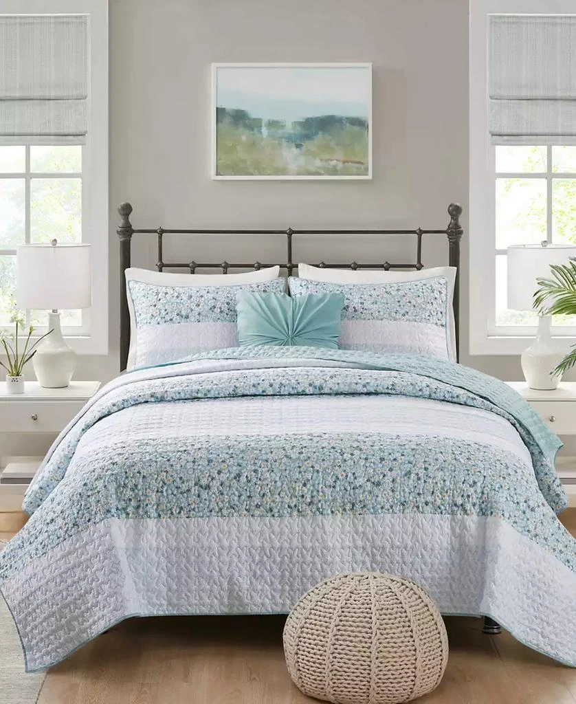 Macy's Caralie Seersucker 4 Piece Quilt Set 11