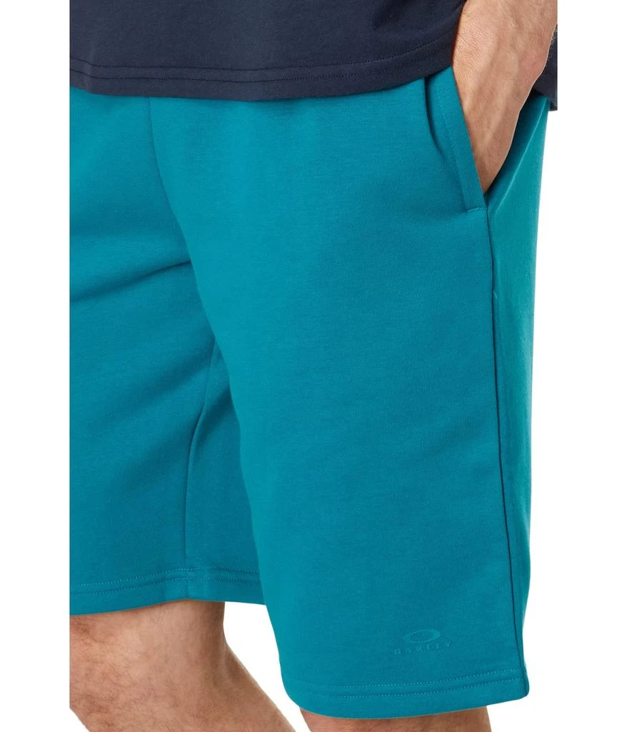 Oakley Relax Shorts 3